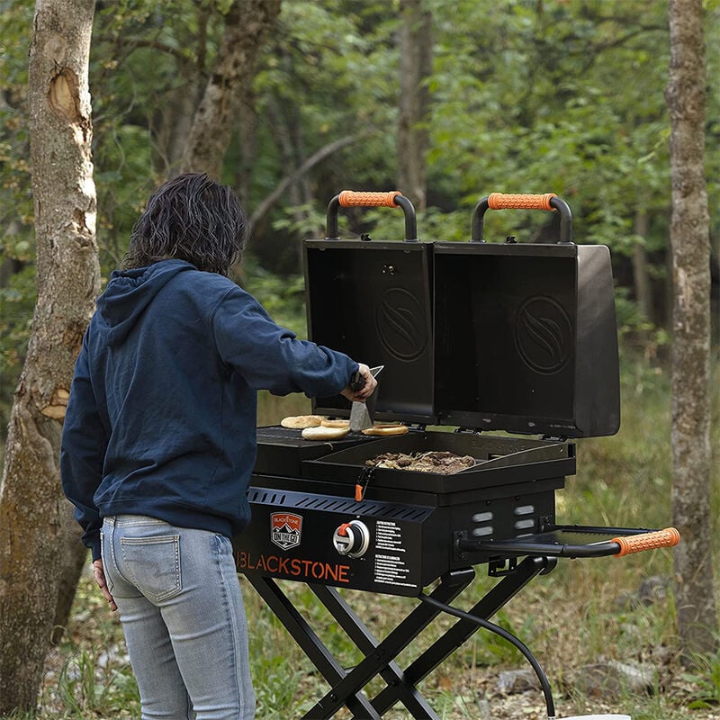 Blackstone On The Go Tailgater 17" Grill & Griddle Combo image number 9