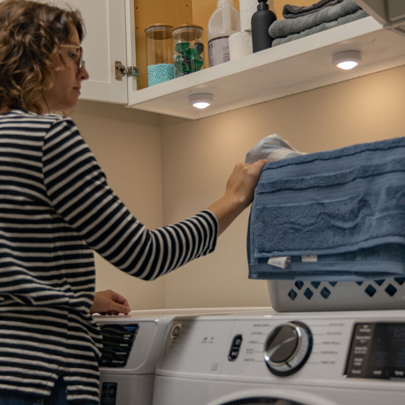 Energizer Puck Lights, 3-Pack image number 2