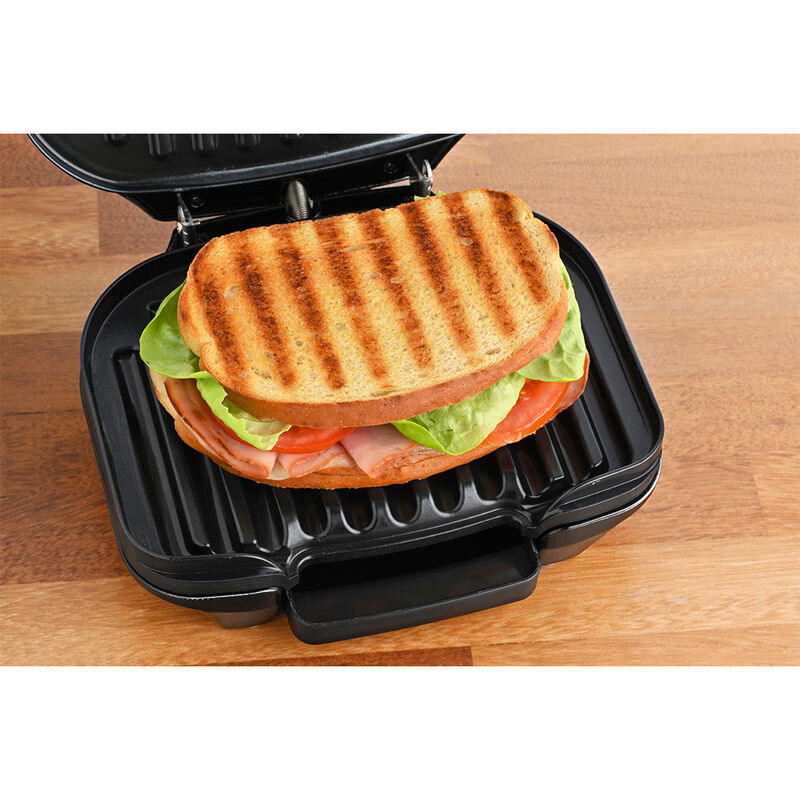 Toastmaster 40 Sq. In. Indoor Electric Compact Countertop Grill image number 6
