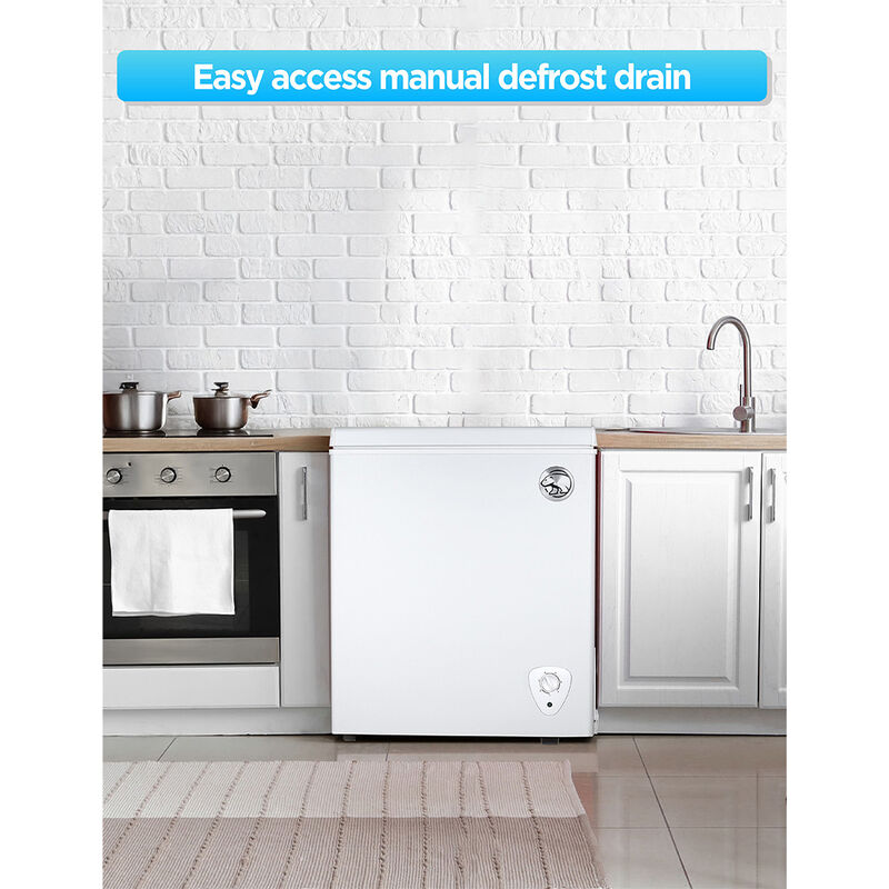 Commercial Cool 2.8 cu.ft. Compact Chest Freezer image number 7