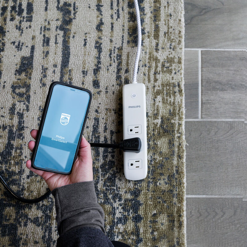 Philips 3-Outlet 4' Wi-Fi Extension Cord image number 2